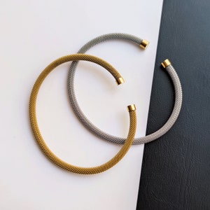 Pulsera con inicial de letra dorada, joyería personalizada, pulseras para mujer, pulsera de cable, pulseras de puño de oro para hombre, regalos hechos a mano,