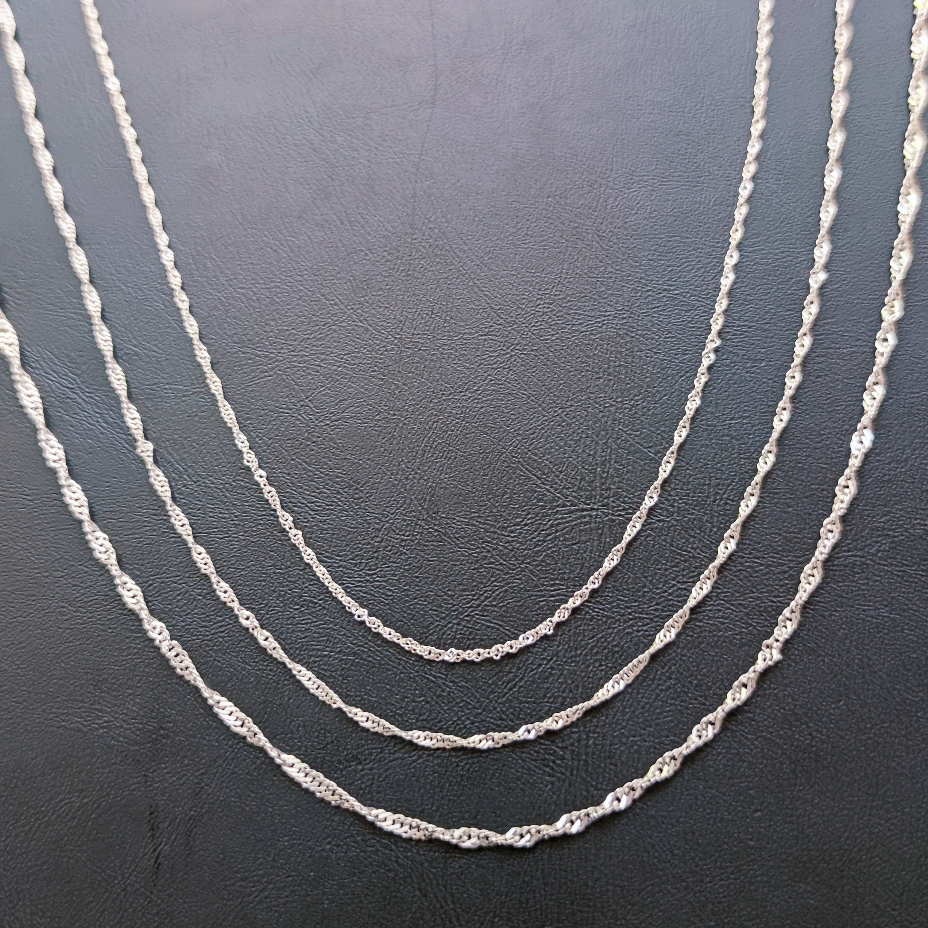 Sterling Silver Singapore Twist Chain: Unisex Pendant Necklace