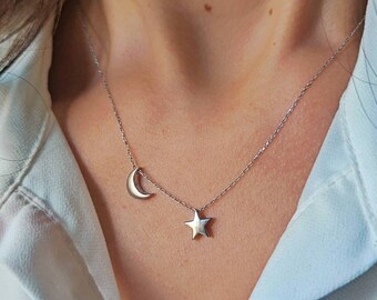 14K Gold Crescent Star Necklace: Minimalist Moon Jewelry - Etsy