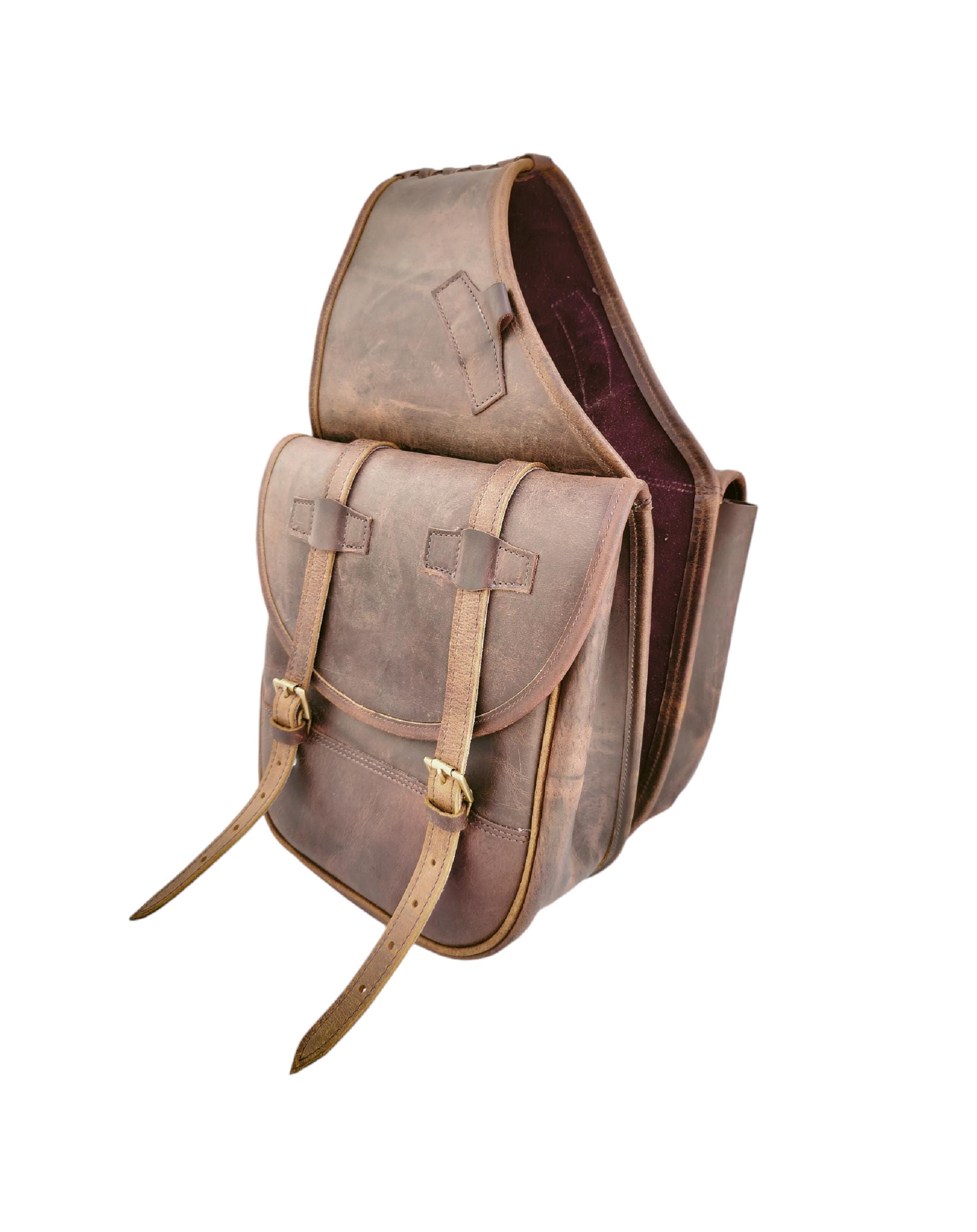 手作り？馬 彫刻 ショルダーバッグ カバン ウエスタン 革製品