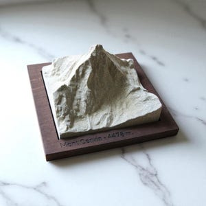 Matterhorn 3D Relief Map – Raw, Acid-Etch Concrete Mountain Sculpture – Swiss Alps Topography (Toblerone) – Design Gift for Mountain Lovers