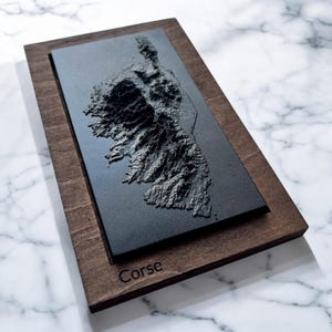 Corsica Relief Map – Black Edition – Concrete and Painted Sculpture – Topographic Beauty Island – Elegant Handmade Gift for Corsica Lovers