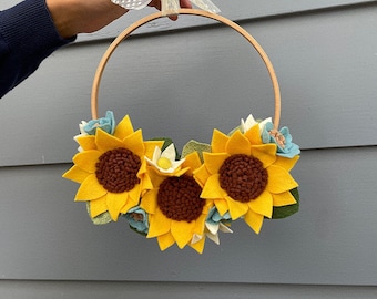 Corona de girasol de fieltro: decoración para el hogar de primavera y verano (21 cm)