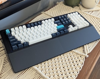 Custom Keyboard Tray for Keychron Q6 Max – 3D Printed Wrist Rest Base, Ergonomic Full-Size Keyboard Stand, Made for Q6 Max Only
