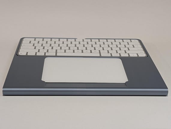 Apple Vision Pro Magic Keyboard & Trackpad Tray | Magsafe