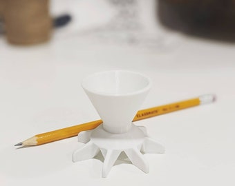 Paint Pouring Flower Funnel