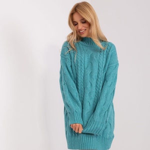 turquoise 
turtleneck sweater