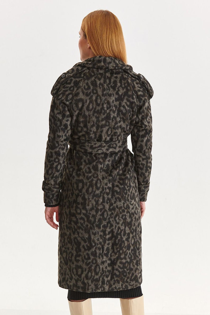 LEOPARD Pattern Women Wear Coat with Epaulettes, Double Breasted Coat, Animal Jacket with Shoulder Straps, Fitted Coat, Animal Motifs Coat image 3