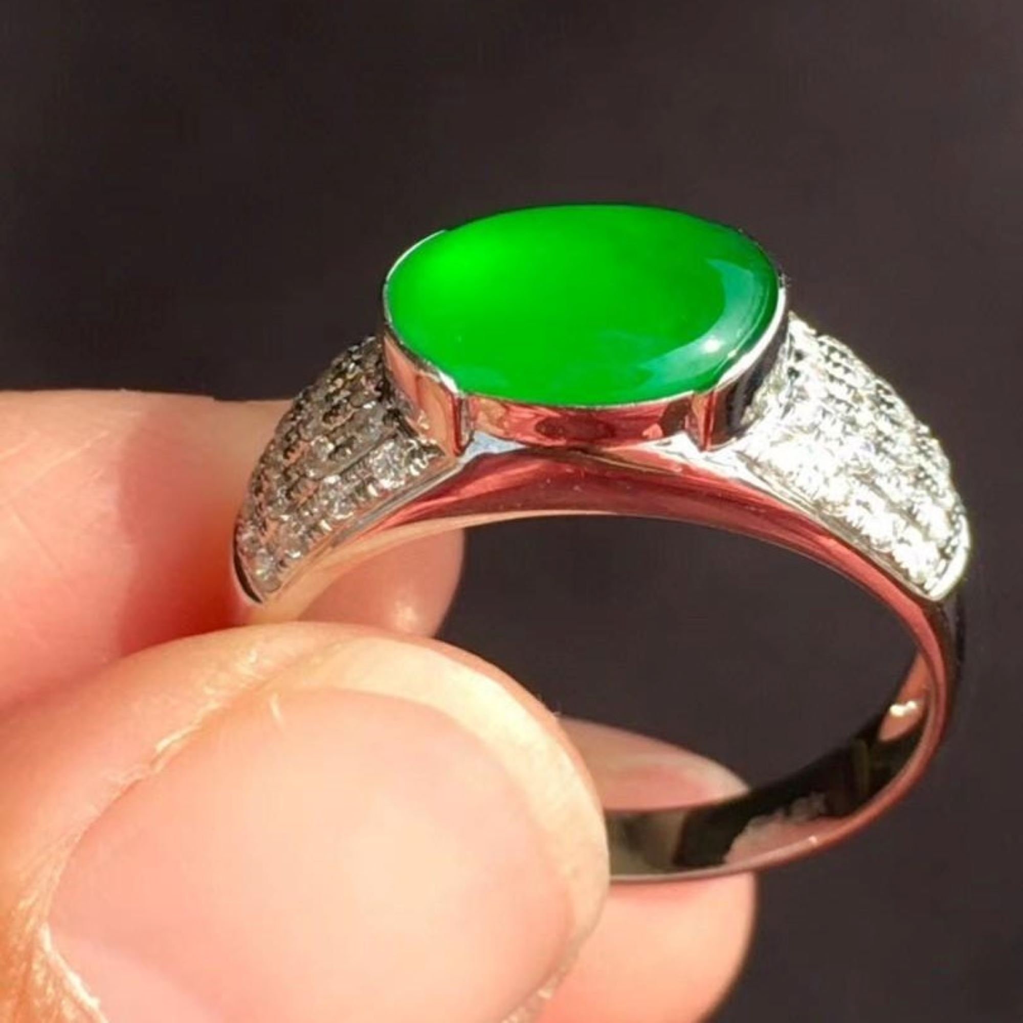 Imperial Green Jadeite Diamonds Ring 18K white gold Etsy