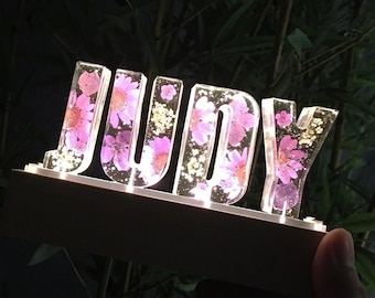Custom real flower night light,custom color letter dried flower resin name lamp, with nice gift box for friend family mom dad