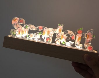 Personalized color letter dried flower resin name lamp,custom real flower nightlight,nice gift for Halloween Christmas,birthday wedding gift