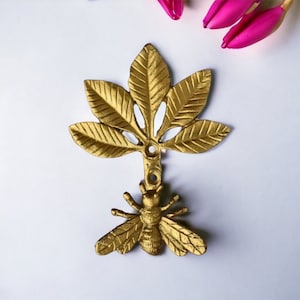 Beautiful Bee Hook or Curtain Tieback | Curtin Holdback Holdback | Decorative Hook | Towel Hanger