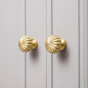 Beautiful Vintage Gold Knob | Sunflower Knob | Solid Brass Knob | Cabinet Knob | Drawer Knob | Brass Handle