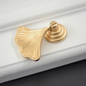 Beautiful Leaf Gold Knob Kitchen Cabinet Knob Drawer Knob Furniture Knob Cabinet Knob Gold Pulls Handles image 2