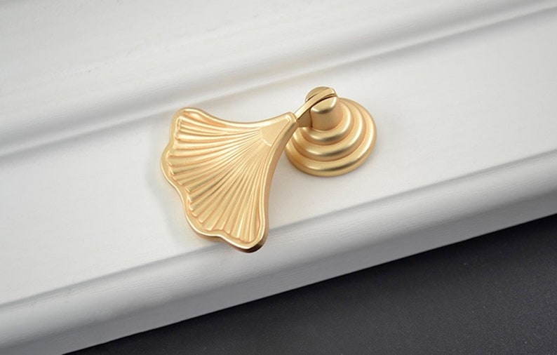 Beautiful Leaf Gold Knob Kitchen Cabinet Knob Drawer Knob Furniture Knob Cabinet Knob Gold Pulls Handles image 2