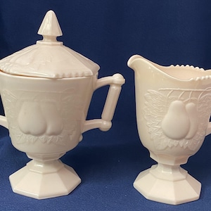 Baltimore Pear Creamer Sugar and Lid Shell Pink