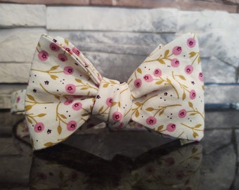 Blueberry Bow Tie / Self Tie Bow Tie / Adult Bow Tie / Floral Bow Tie / Blueberry Floral / Fruit Bow Tie