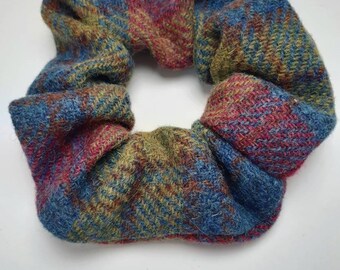 Plastic Free Harris Tweed Scrunchie 100% Wool Plaid Green Blue Pink Tartan Natural Handmade Curly Hair Care Accessory Eco Gift Autumn Fall
