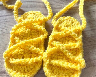 Crochet baby sandals, baby gladiator sandals, baby flip flops, baby girl sandals, baby shoes, baby booties, baby slippers.