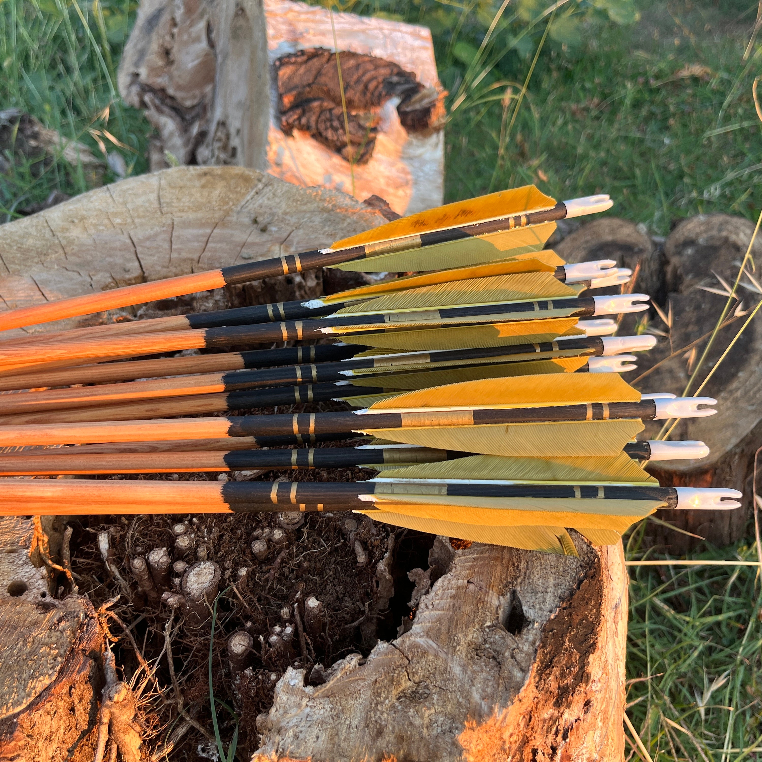 Archery 32" Wooden Arrows 5" Turkey Feathers Handmade Traditional Bow Hunting