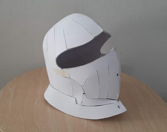 Cerrar patrón de plantilla de cosplay de casco
