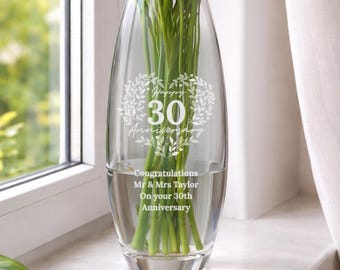 Engraved ANY YEAR Wedding Anniversary Heart Design Personalised Glass Vase Gift , 25th 30th 40th 50th 60th , Express Delivery Option