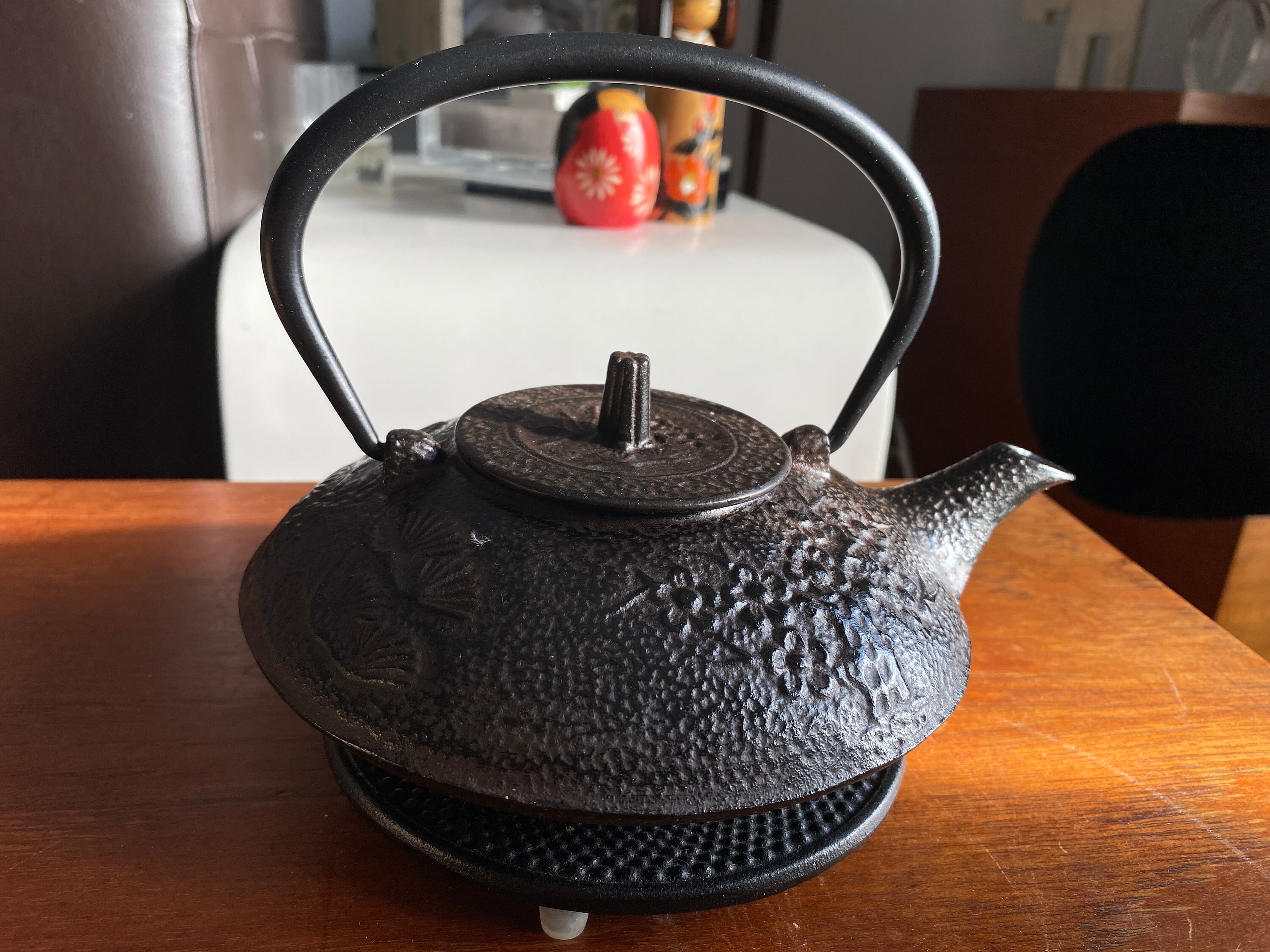 TETSUBIN CAST IRON KETTLE - NAMBU TEKKI ARARE No.9 – HITACHIYA USA