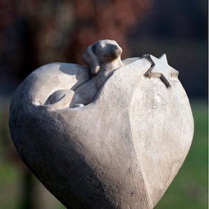 Dog heart| Memorial stone for dogs made of sandstone, gravestone, beloved pet, handmade, high quality,