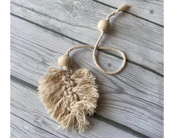 Leaf Macrame Bookmark