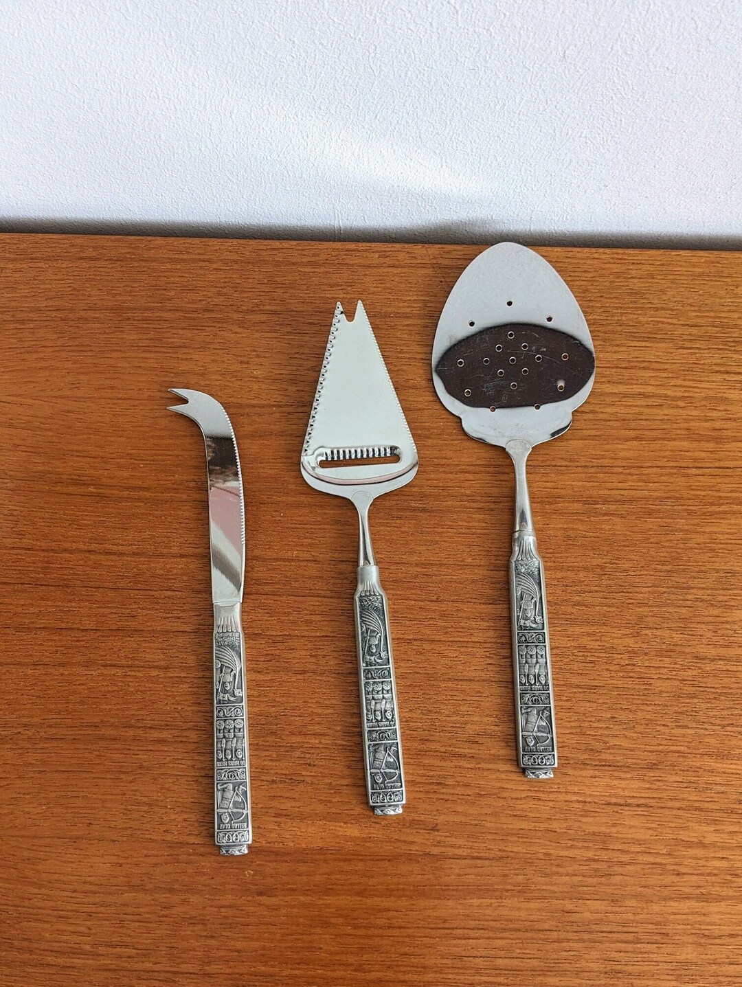 Vintage Konge Tinn Cheese Set ostesett Slicer, Knife, Spatula Unboxed Norwegian Pewter Norway