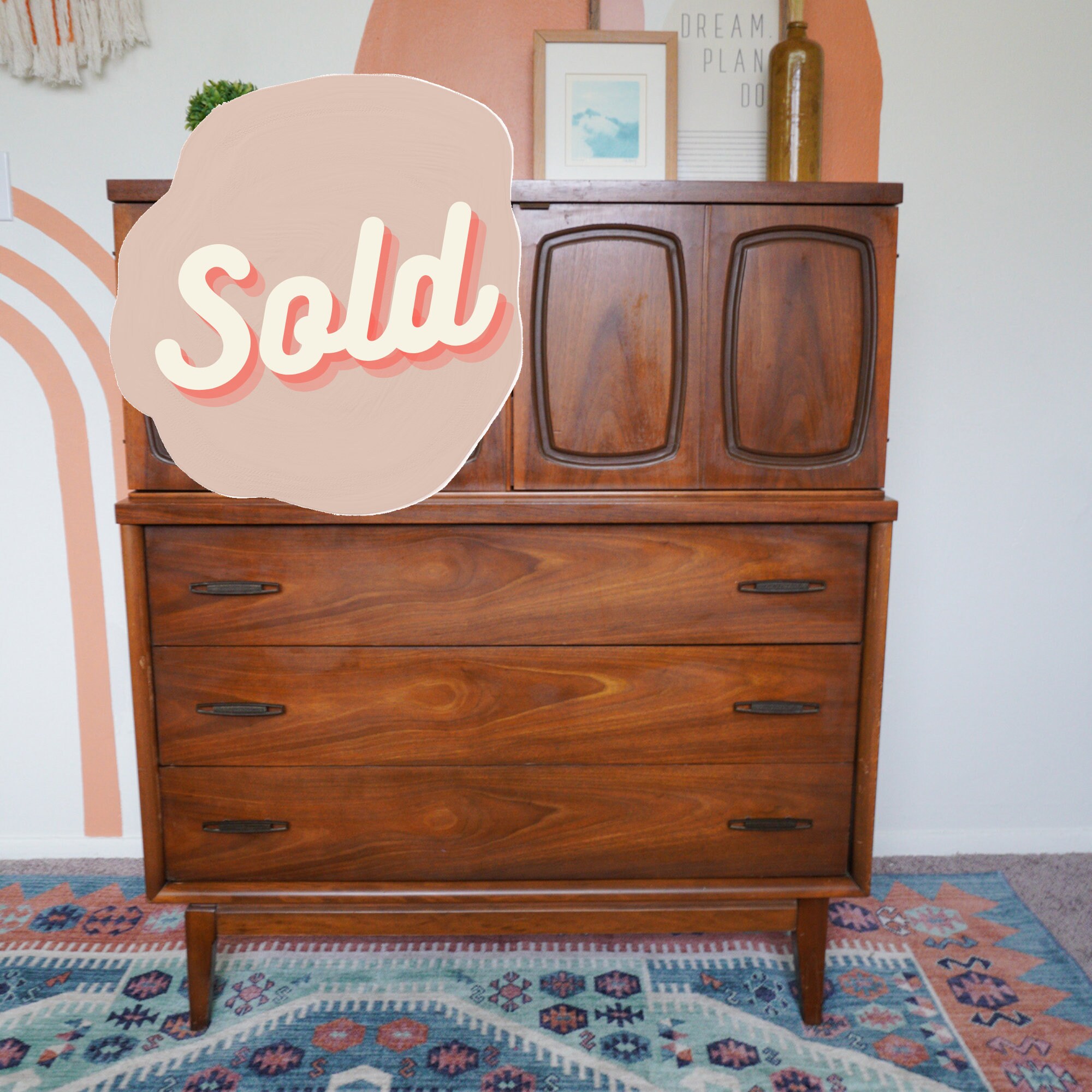 Mid century modern 2024 5 drawer dresser