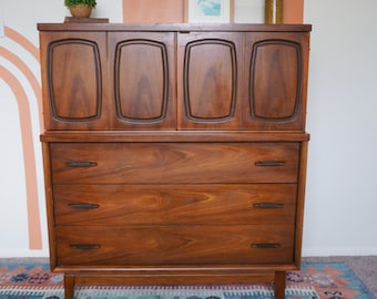 SOLD | Mid Century Modern Walnut Dresser