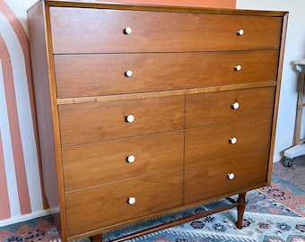 SOLD | Mid Century Modern Dresser