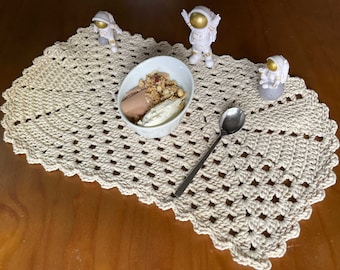 Handmade Crochet Placemats - Sousplat - 37cm (Leaf)