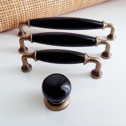 Poignée de meuble en porcelaine noire avec touches de bronze - Style campagnard