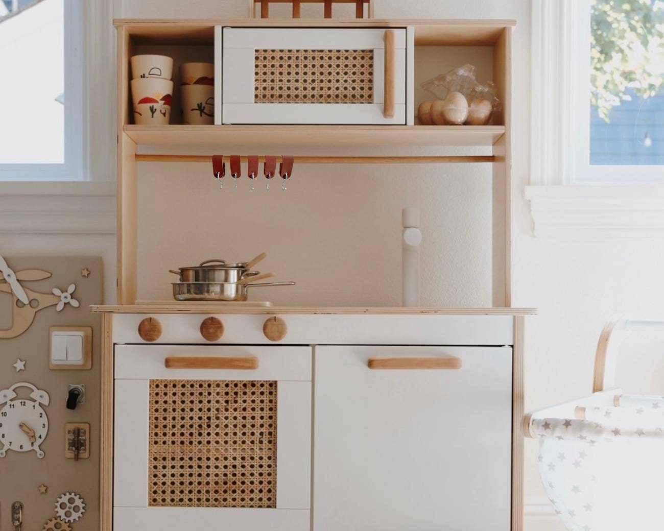 Maniglie per cucina Ikea Duktig Play, ganci Duktig, maniglie in legno,  accessori da cucina Ikea Duktig Play, Ikea Duktig Makeover, forno in rattan  -  Italia