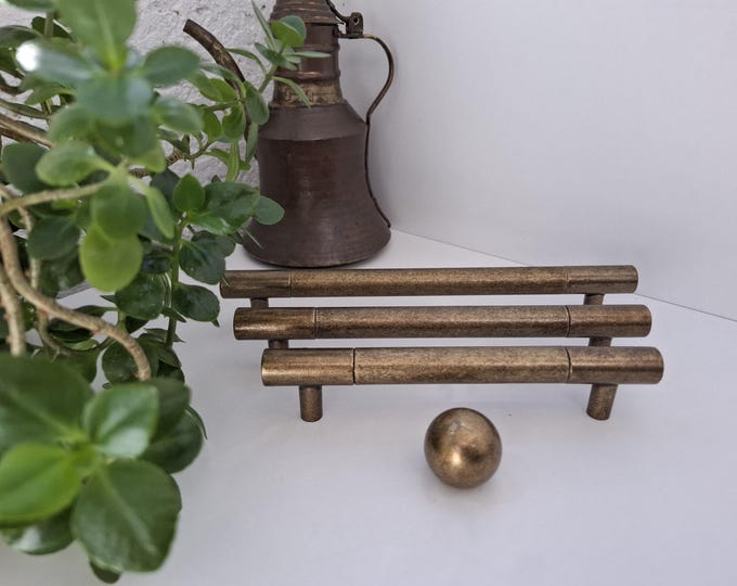 Antique Bronze Cabinet Pulls and Knobs: Rustic Farmhouse Hardware