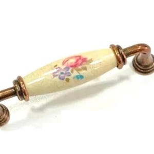 ヴィンテージフローラル磁器ノブ：アンティーク銅製ドレッサー金具