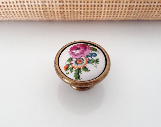 Vintage Floral Knobs 35 mm Flat Knob Porcelain Knob Dresser Knob Wardrobe Knob Drawer Knob Dresser Knob Cabinet Knob White Yellow Purple