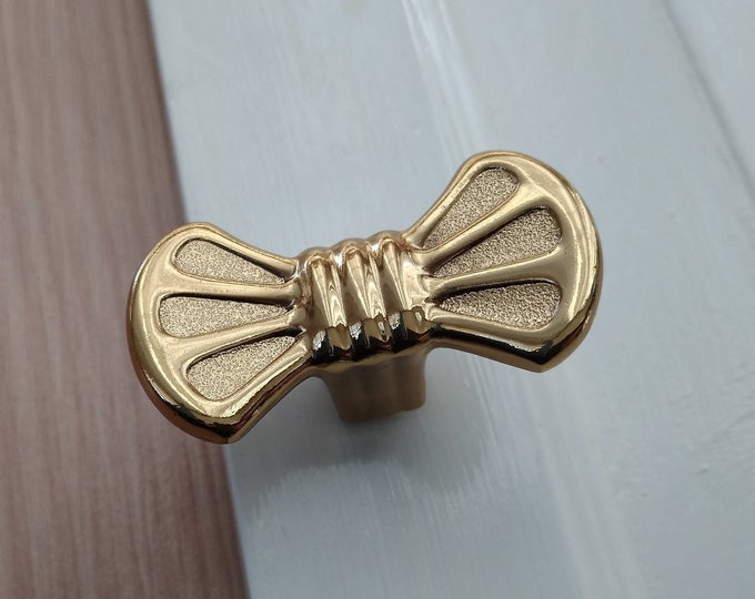 Gold Bow Knob Novelty Bow Tie Dresser Pull Bedroom Cabinet Knob Dresser Knob Solid Gold Brass Ribbon Drawer Knob Pull Shabby Chic Knobs