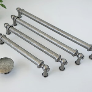 アンティークシルバーキャビネットプルハンドル - 素朴なピューター製金具