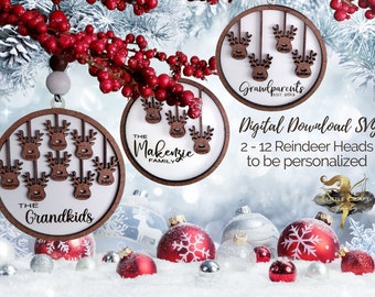 Puede incluir: Adornos navideños redondos de madera con diseños de cabeza de reno. Cada adorno presenta un marco circular con un interior blanco y nombres personalizados. Se muestra el texto "The Grandkids" y "Grandparents". La imagen también incluye el texto "Digital Download SVG".