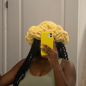 The "Marilyn" Crochet ruffle bucket hat