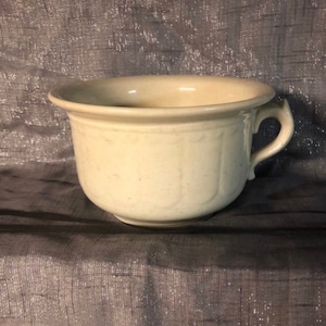 antique large porcelain chamber pot with handle / farmhouse cottage primitive decor