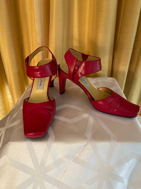 Vintage Red leather Bellini pumps - image 1