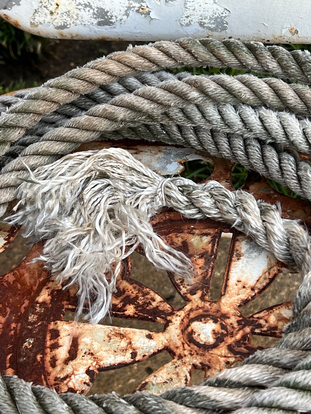 Vintage Weathered Thick Nautical Rope 30 Ft / Nautical Primitive Decor