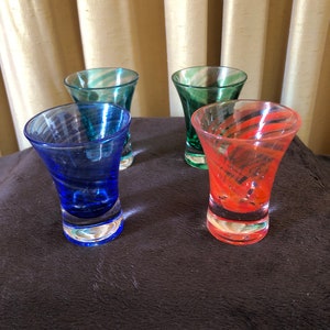 Vintage Swirl Art Glass Shot Glasses - Retro Barware Set of 4