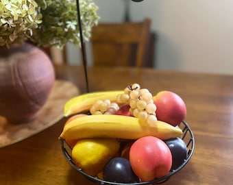 Vintage black metal wire Fruit Basket/storage bowl