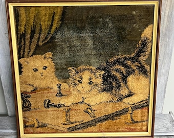 Tapiz vintage con gatos jugando al ajedrez, enmarcado (18x18)