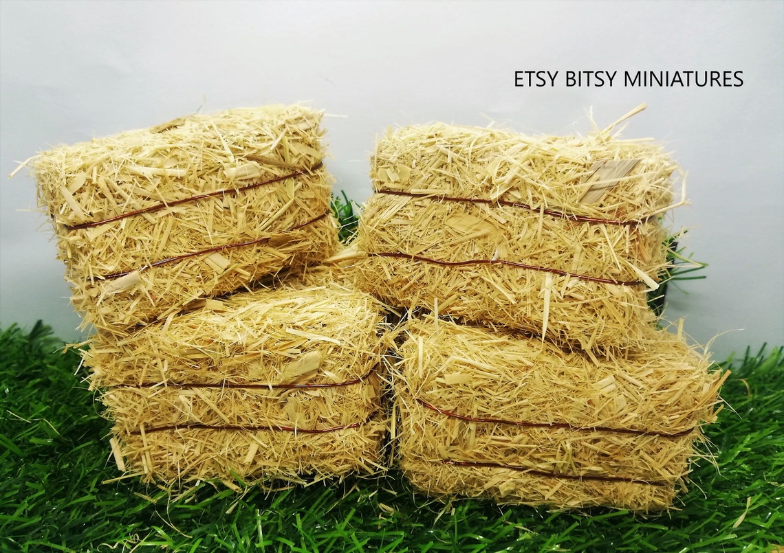 12pcs Mini Hay Bales Mini Straw Hay Miniature Figurine Fake Hay For